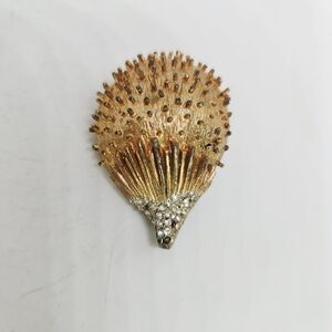 Vintage Capri Goldtone Hedgehog Porcupine Dome Urchin Pin Brooch 3D Animal Mcm